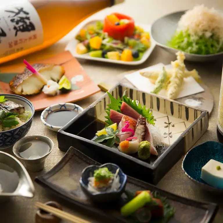2時間飲み放題付き【季節の食材を堪能】旬魚・旬菜etc・・・ 宴会コース 8,800円