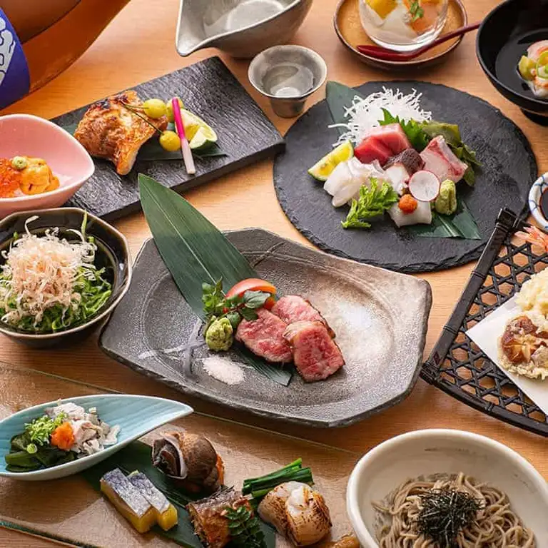 【神楽自慢の料理を堪能】旬魚や牛肉料理・・・神楽コース 9,000円【接待/会食/宴会】